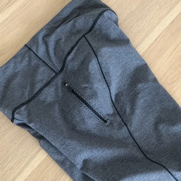Rare Lululemon Fresh Tracks Pant II (W5AMFS) Luxtreme in Heathered Black, Size 6 - Picture 11 of 17